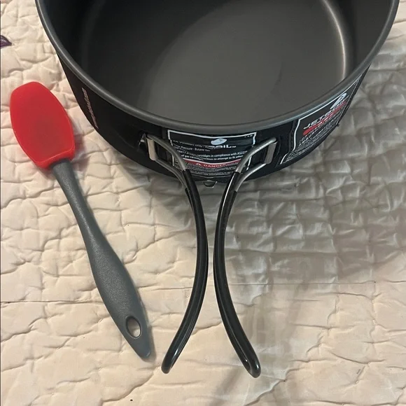 Jetboil Black Outdoor Cooking Pot - Picture 3 of 8